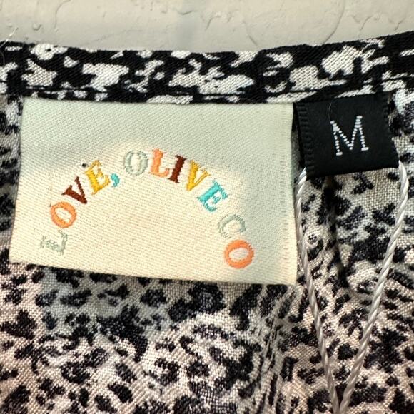 LOVE OLIVE CO | Black White Floral Blouse 100% Cotton Top NWT | Medium - Picture 5 of 8